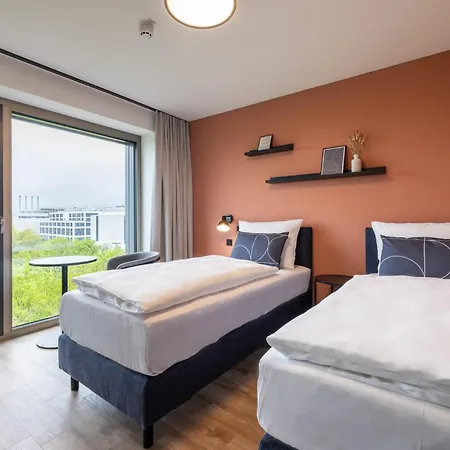Hotel The Base 3*