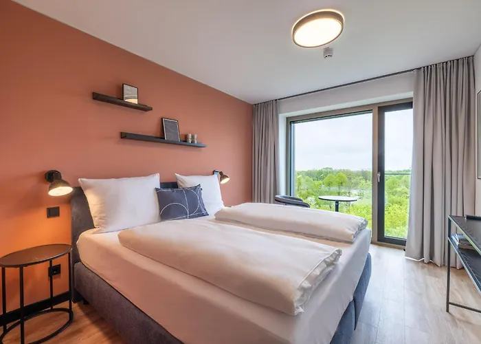 The Base Szálloda München