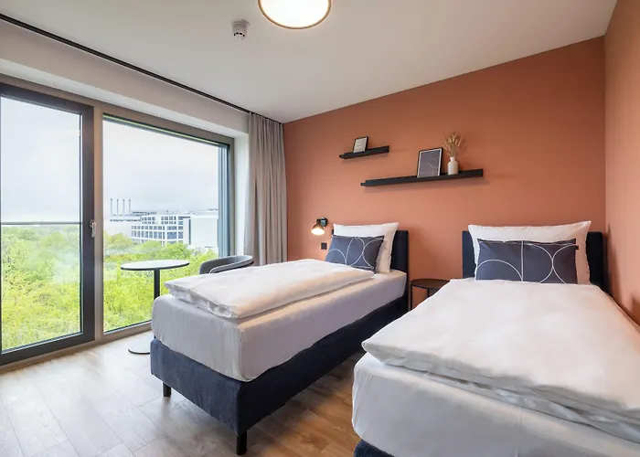 The Base 3* München