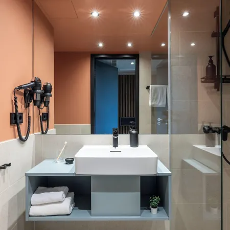 The Base 3* Monachium