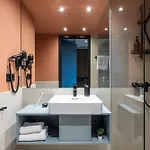 The Base Hotel 3*